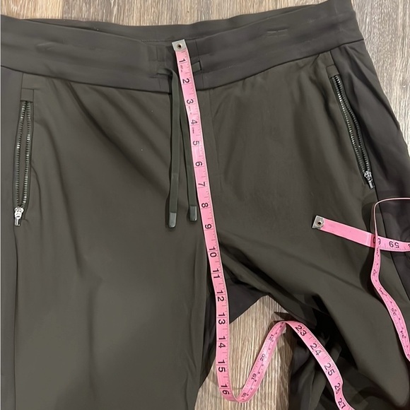 Athleta headlands hybrid trek jogger women’s grayish green size 14 - Picture 9 of 10